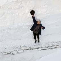 Village in Romania under the snow — 12