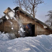 Village in Romania under the snow — 27