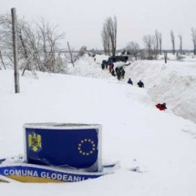 Village in Romania under the snow — 3