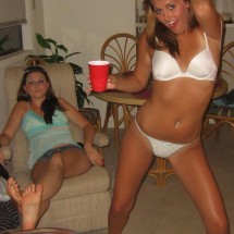 Party girls — 28
