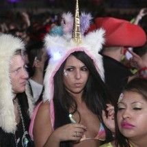 Dziewczyny z Electric Daisy Carnival 2012 — 12