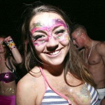 Dziewczyny z Electric Daisy Carnival 2012 — 21