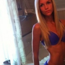 Dziewczyny w bikini — 29