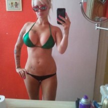Girls take photos of themeselves — 22