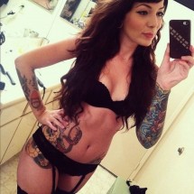 Girls take photos of themeselves — 29